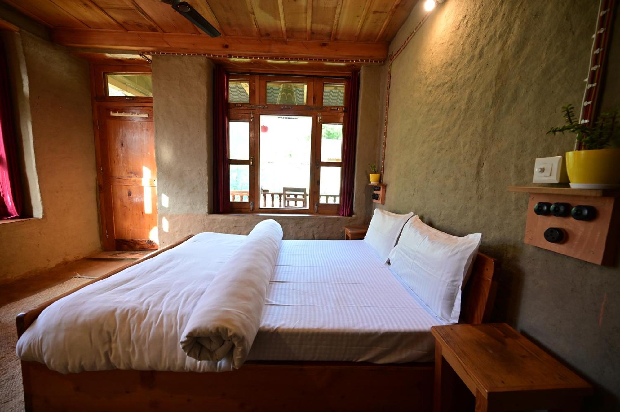 Himalayan Mud Resort Kasol Extérieur photo